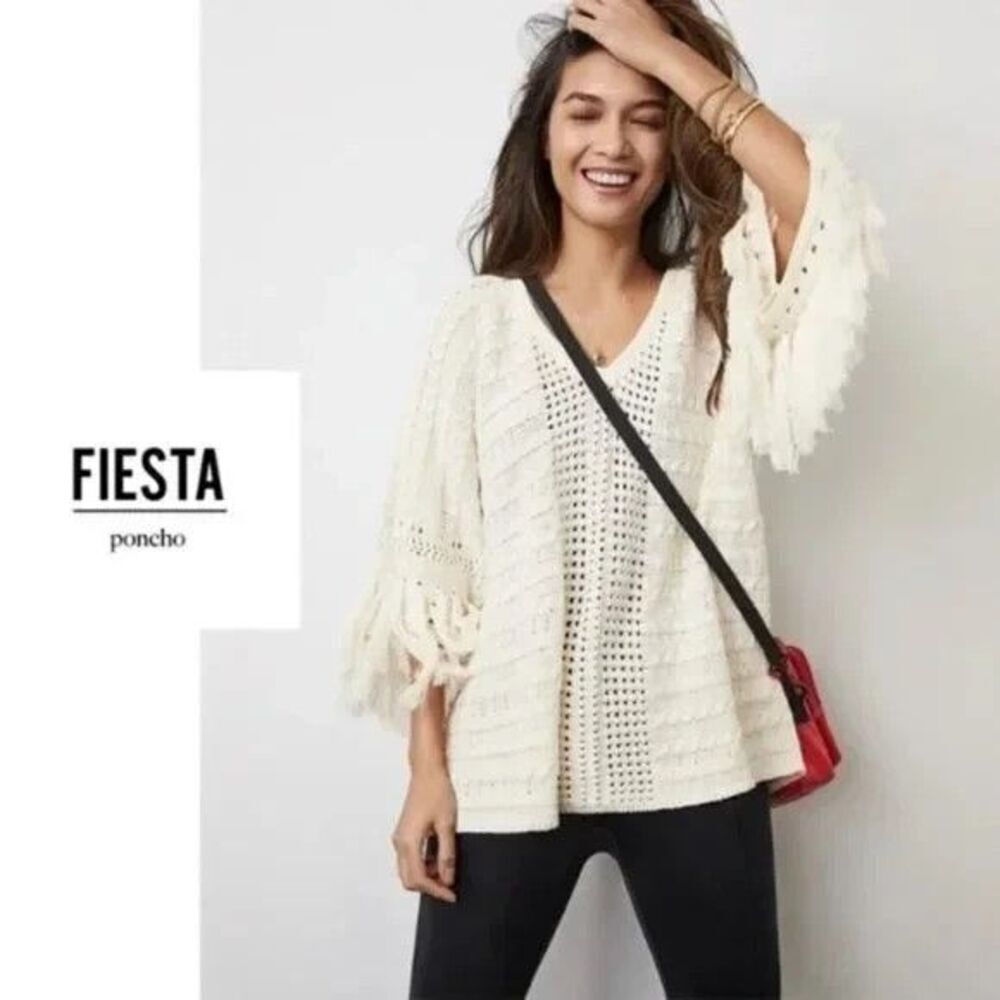 Women's CAbi #5803 Cream Fringe Fiesta Poncho Sweater Top Small EXCELLENT!!